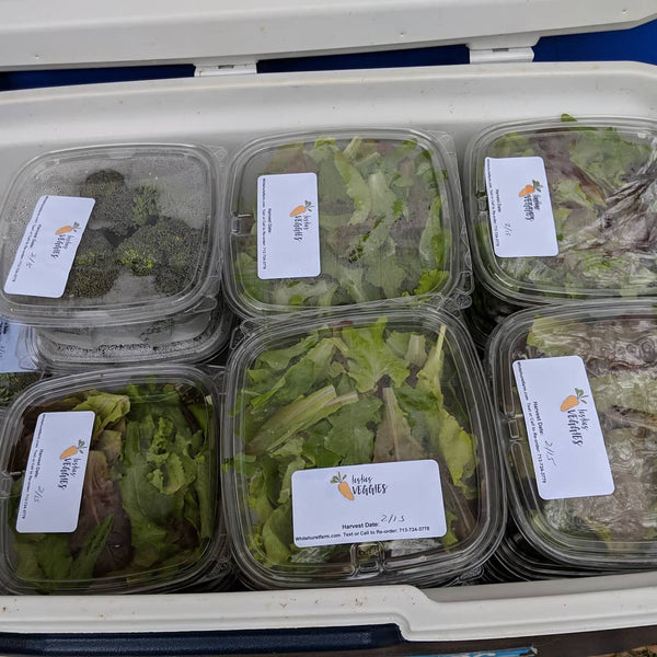Whitehurst Heritage Farms delivers pastured turkey, chicken, pork, and eggs, grass fed beef, fresh produce, cold-pressed juices, and farm boxes to select zip codes with a minimum order purchase.